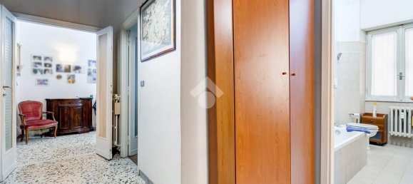 2 rooms Apartment in Rome, Italy No. 204574 24