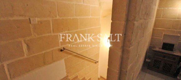 1 غرف نوم طابقين في Birgu, Malta رقم 1724 3