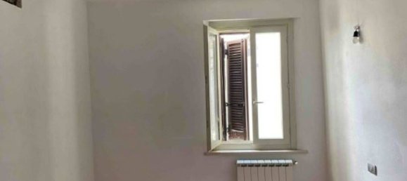 2 rooms Apartment in Ferrara, Italy No. 19595 6