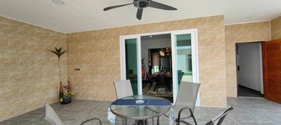 3 bedrooms Villa in Pattaya, Thailand No. 26305 2