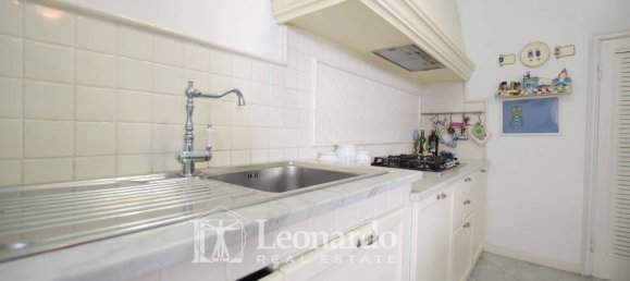 3 bedrooms Apartment in Viareggio, Italy No. 42900 7