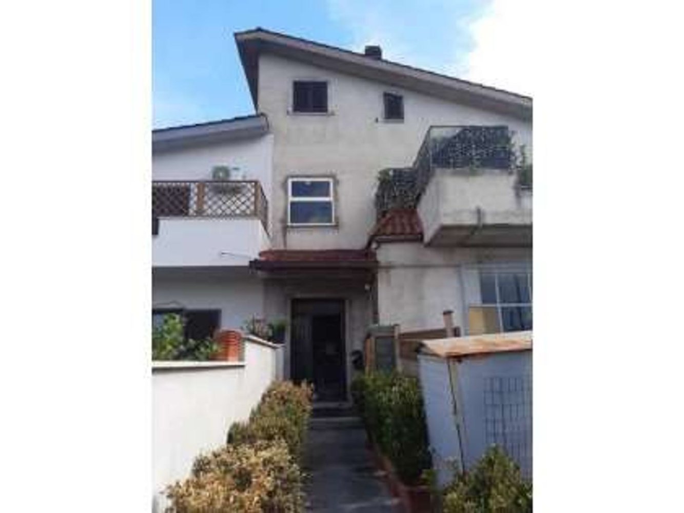 7 rooms Apartment in Rome, Italy No. 197766