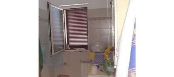 7 rooms Apartment in Rome, Italy No. 197766 4