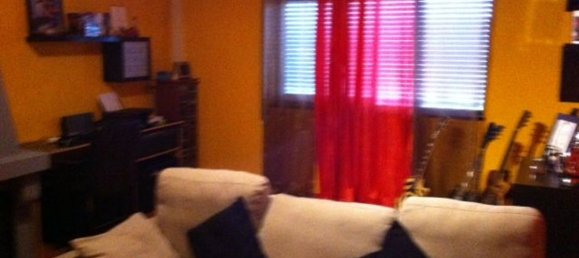 3 rooms Apartment in Turin, Italy No. 261597 2