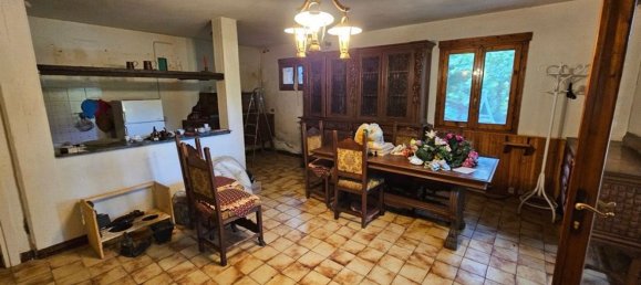 5 rooms House in Terenzo, Italy No. 225874 10