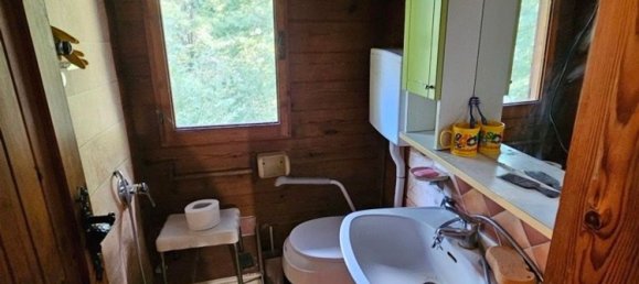 5 rooms House in Terenzo, Italy No. 225874 17