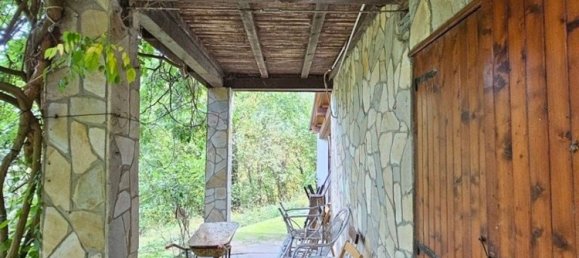 5 rooms House in Terenzo, Italy No. 225874 5