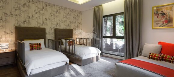 4 bedrooms Villa in Palm Jumeirah, UAE No. 93658 5