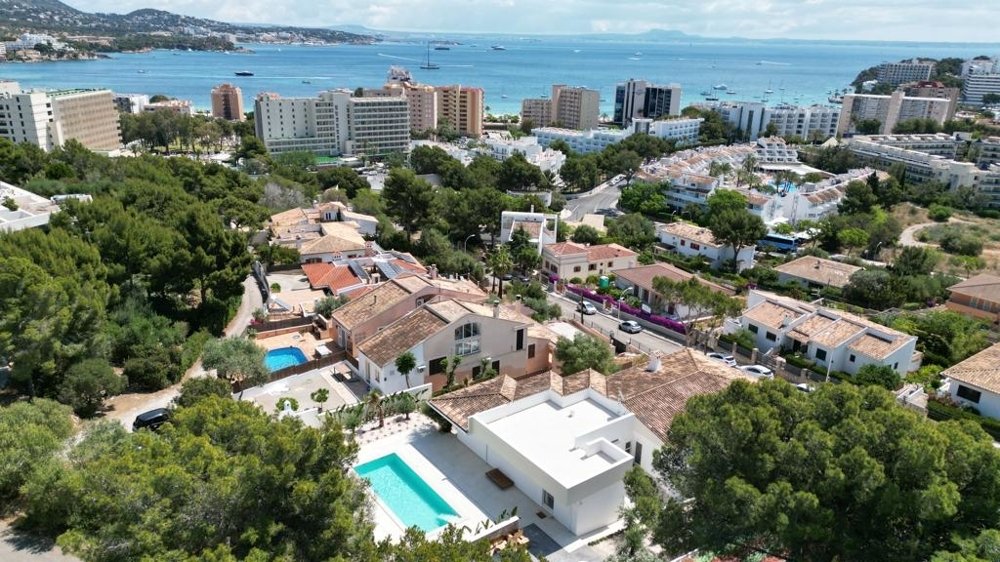 4 bedrooms Villa in Palmanova, Spain No. 287998