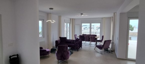 4 bedrooms Villa in Palmanova, Spain No. 287998 3