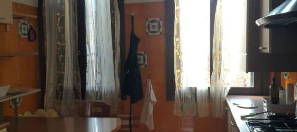 4 bedrooms Apartment in Venice, Italy No. 363702 4