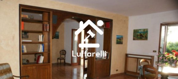 9-Zimmer Villa in Guidonia Montecelio, Italy, Nr. 191386 11