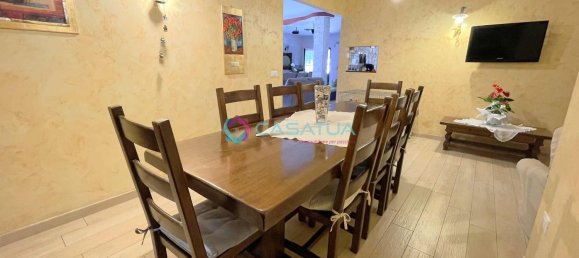 5 rooms Apartment in Città Sant'Angelo, Italy No. 43143 5