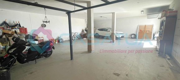 5 rooms Apartment in Città Sant'Angelo, Italy No. 43143 31