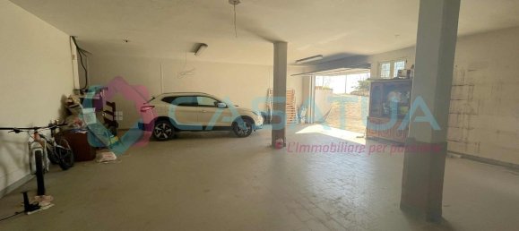 5 rooms Apartment in Città Sant'Angelo, Italy No. 43143 32