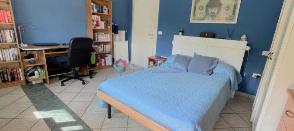 5 rooms Apartment in Città Sant'Angelo, Italy No. 43143 15