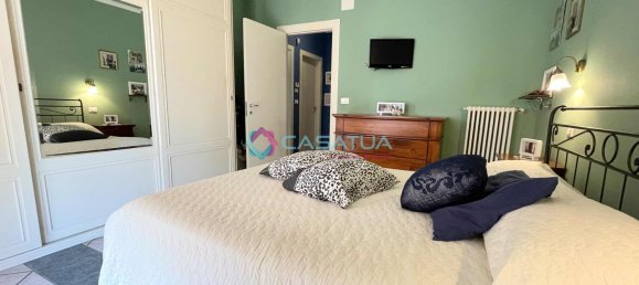 5 rooms Apartment in Città Sant'Angelo, Italy No. 43143 12