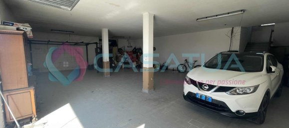 5 rooms Apartment in Città Sant'Angelo, Italy No. 43143 30