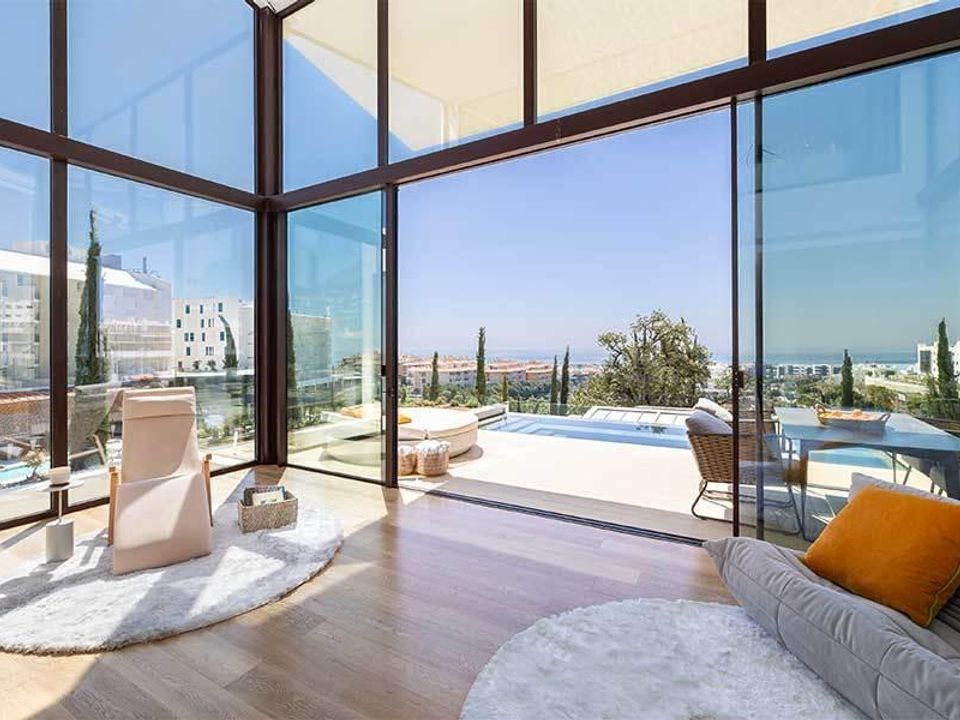 4 bedrooms Villa in Fuengirola, Spain No. 279348