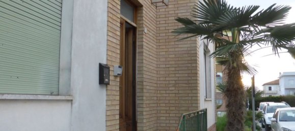 Casa de 6 habitaciónes en Mogliano, Italy No. 175940 47