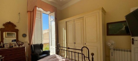 7-salle Appartement à Reggio Calabria, Italy No. 37487 25