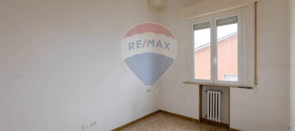 7 rooms Apartment in Chiaravalle, Italy No. 5164 13