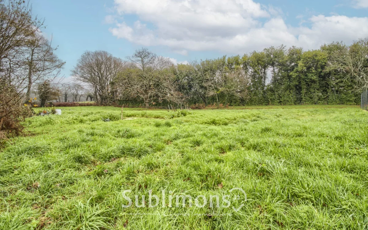 Terreno en Grand-Champ, France 2700 m² No. 114228