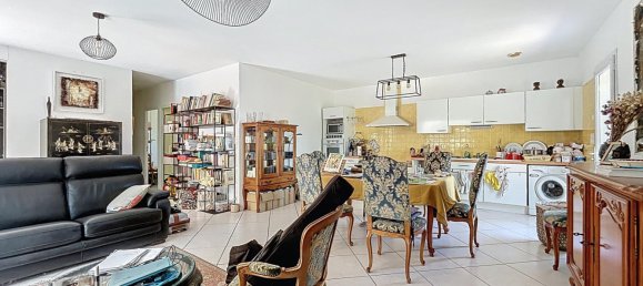 3 bedrooms Villa in Nebian, France No. 290052 3