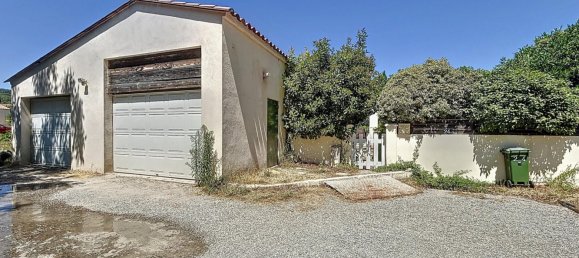3 bedrooms Villa in Nebian, France No. 290052 12