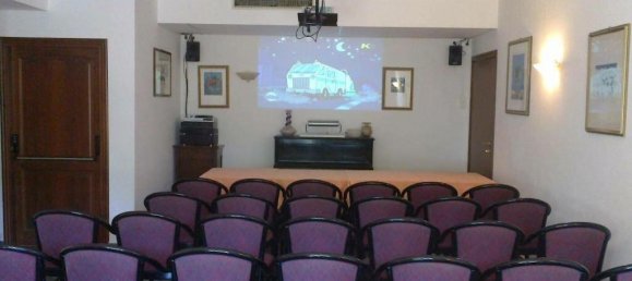 2634m² Hotel in Magione, Italy No. 56095 12