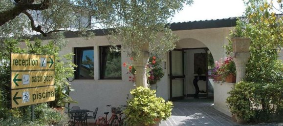 2634m² Hotel in Magione, Italy No. 56095 4