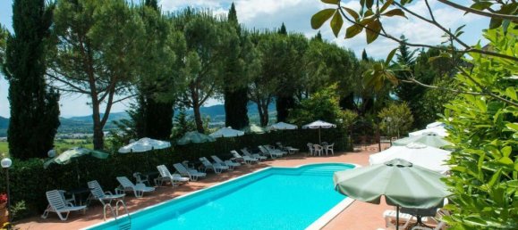 2634m² Hotel in Magione, Italy No. 56095 6