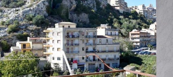 4 rooms Apartment in Modica, Italy No. 231255 8