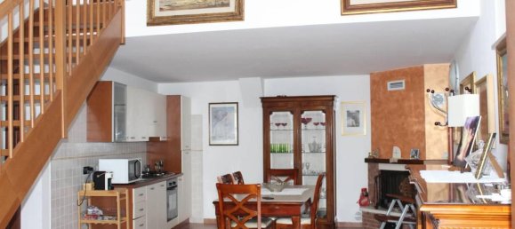 Дом с 4 комнатами в Лиша, Италия № 130532 5