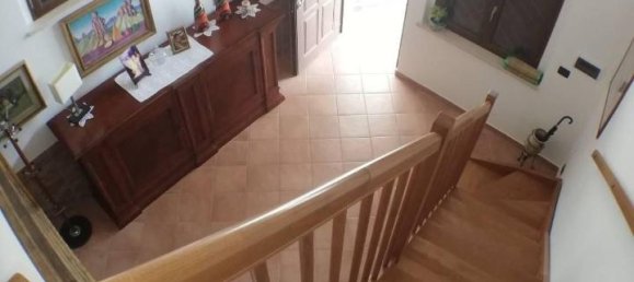 Дом с 4 комнатами в Лиша, Италия № 130532 4