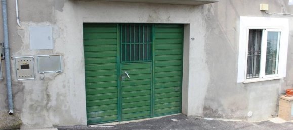 Дом с 4 комнатами в Лиша, Италия № 130532 26