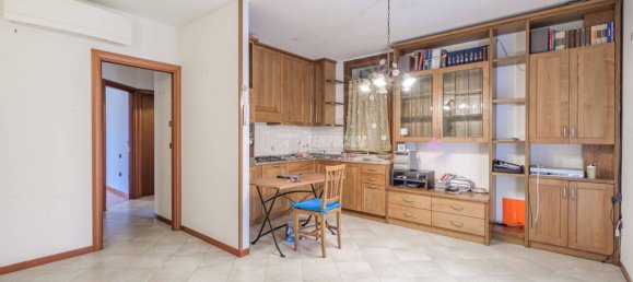 2 bedrooms Apartment in Brisighella, Italy No. 76807 3
