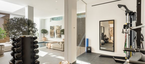 6 bedrooms Villa in Marbella, Spain No. 106199 47