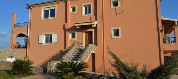 9 dormitorios propiedad comercial en venta en Corfu, Central Corfu and Diapontian Islands, Corfu, Ionian Islands, Peloponnese, Western Greece and the Ionian, Greece № 7370 6