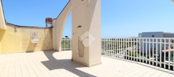 Apartamento de 4 dormitorios en Fossacesia, Italy No. 155900 2