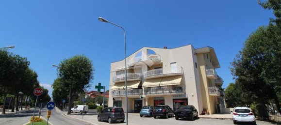 Apartamento de 4 dormitorios en Fossacesia, Italy No. 155900 5
