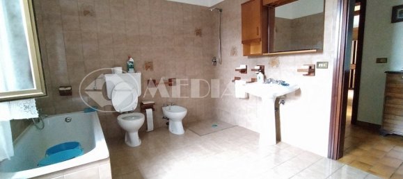 Дом с 2 спальнями в Порденоне, Италия № 281536 6