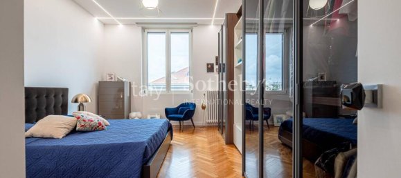 3 bedrooms Apartment in Milan, Italy No. 381103 12