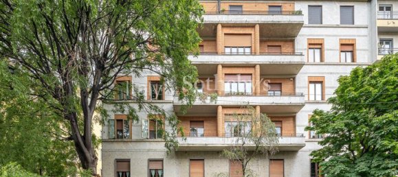 3 bedrooms Apartment in Milan, Italy No. 381103 27