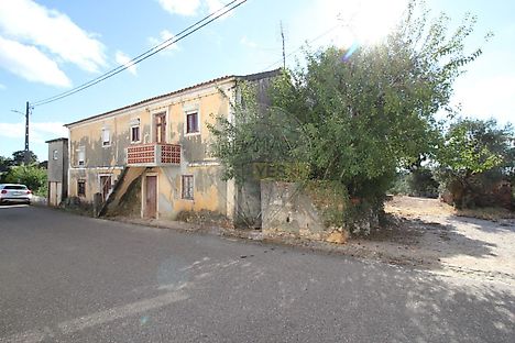 Дом с 4 спальнями в Ансиан, Португалия № 26107