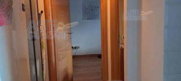 2 rooms Apartment in Rome, Italy No. 198815 9