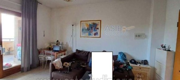 2 rooms Apartment in Rome, Italy No. 198815 6