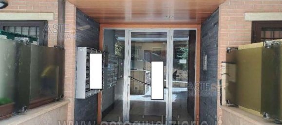 2 rooms Apartment in Rome, Italy No. 198815 5