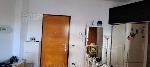 2 rooms Apartment in Rome, Italy No. 198815 8