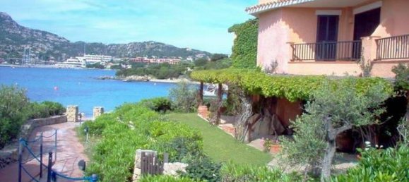 3-salle Appartement à Arzachena, Italy No. 232265 18